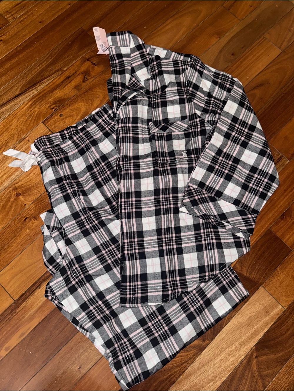 NWT Victoria's Secret Black & White Plaid Pajama Set- XXL